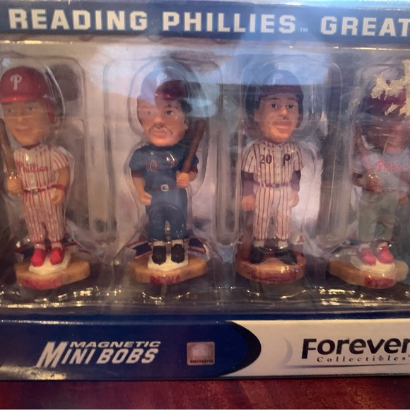 Phillies Collectables - Picture 3 of 3